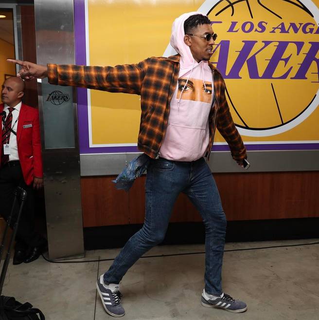 世体：拉什福德提升巴萨角球转化效率，但直接任意球仍需努力（世体：拉什福德助巴萨角球效率上扬，直接任意球仍有提升空间）