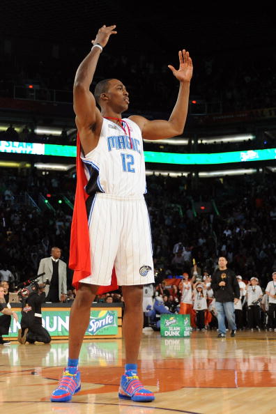 篮球防守意识怎样练？（如何提升篮球防守意识？）