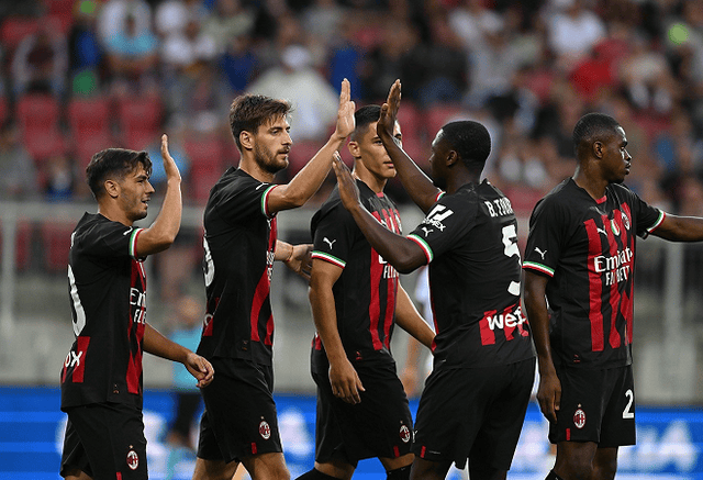 西班牙战胜德国卫冕女足欧国联，大都会球场吸引超5万人观赛（女足欧国联：西班牙击败德国完成卫冕，大都会球场观众超5万）