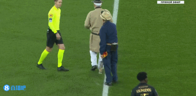 2米门将&“6国元帅”：两名法国球员随阿森纳U16夺冠