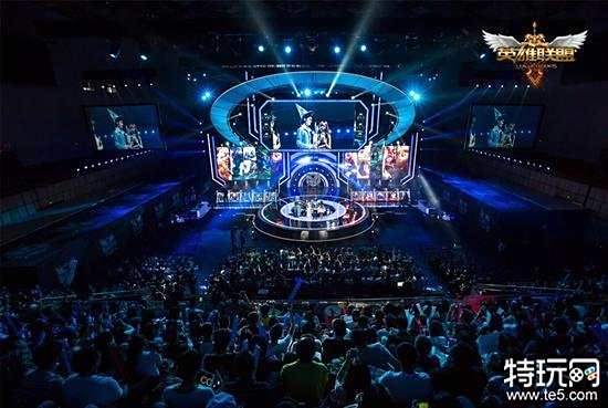 系列专题片 系列专题片